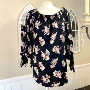 Plus size business casual elbow length black top with purple and ivory flowers